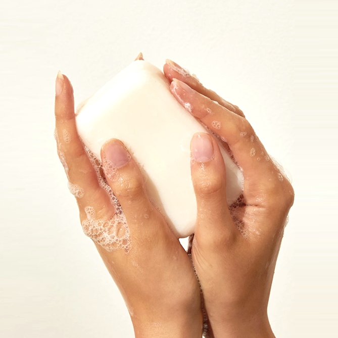 How to Choose a Soap to Wash Your Face