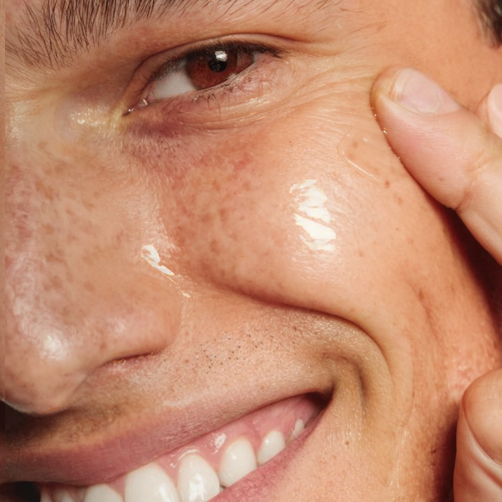 Morning vs Night Skincare: What Your Skin Needs at Each Time of Day